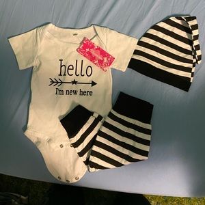 NWT Alanni Tree 12 month set